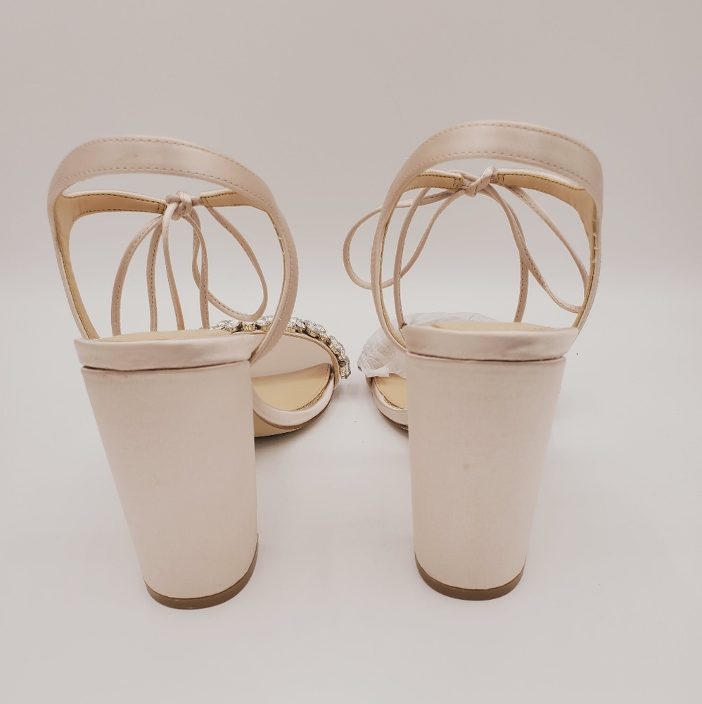 Badgley Mischka Jewel, Uzuri, Champagne NWOB - Picture 7 of 11